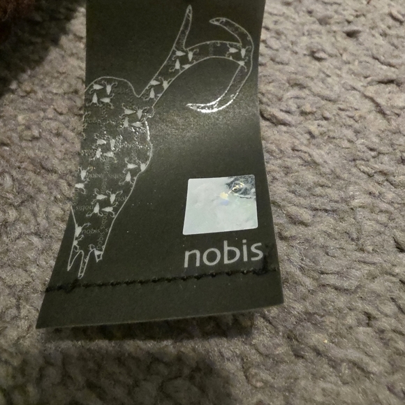 Nobis Brown Knit Women's Beanie‎ NWT - Picture 5 of 8